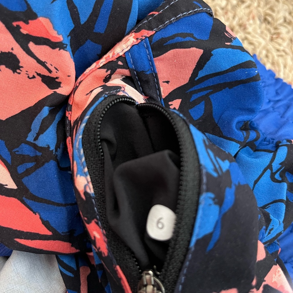 lululemon athletica Tracker Short in Paint Storm Harbor - Picture 4 of 4